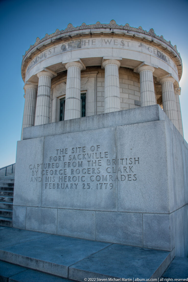 An inscription on the memorial base describes George Rogers Clark’s capture of Fort Sackville.