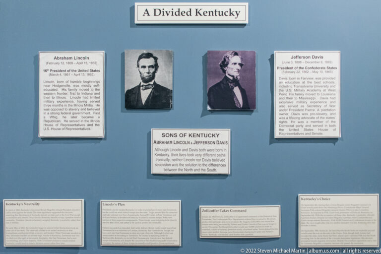 Exhibit titled “A Divided Kentucky” pairs portraits of Abraham Lincoln and Jefferson Davis with text panels.