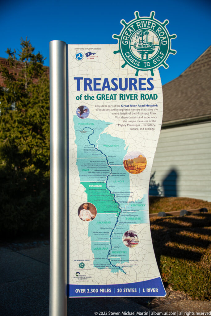 A Great River Road panel maps the river route and states “Over 2,300 miles, 10 states, 1 river.”